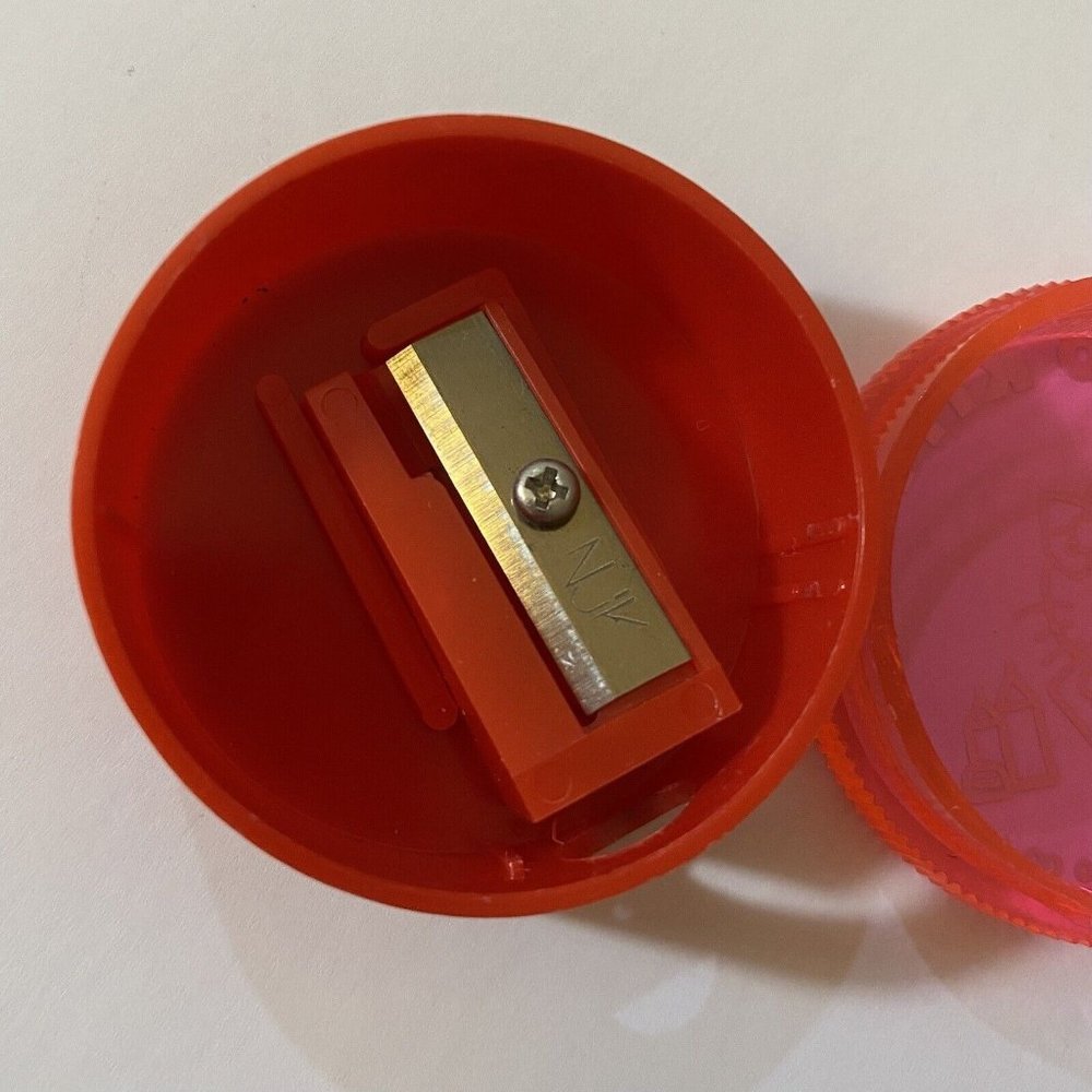 Vintage Sanrio Hello Kitty 1979 1983 Pencil Sharpener - Picture 9 of 12